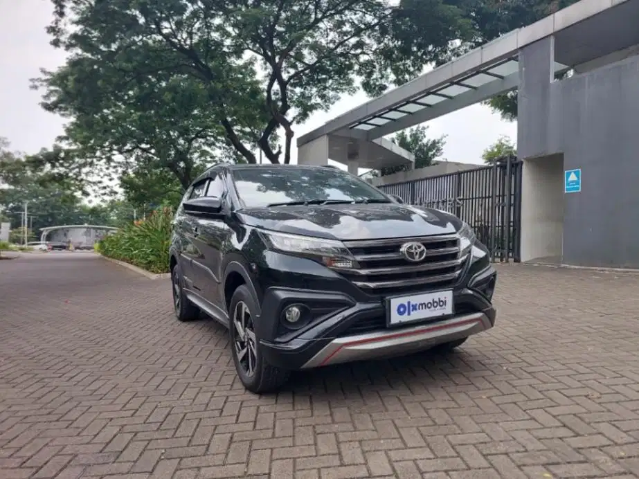 LOW DP Toyota Rush 1.5 TRD Sportivo 7 Bensin-MT 2020 TIW