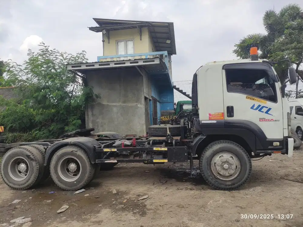 JUAL SECOND MOBIL TRAILER (TRONTON)