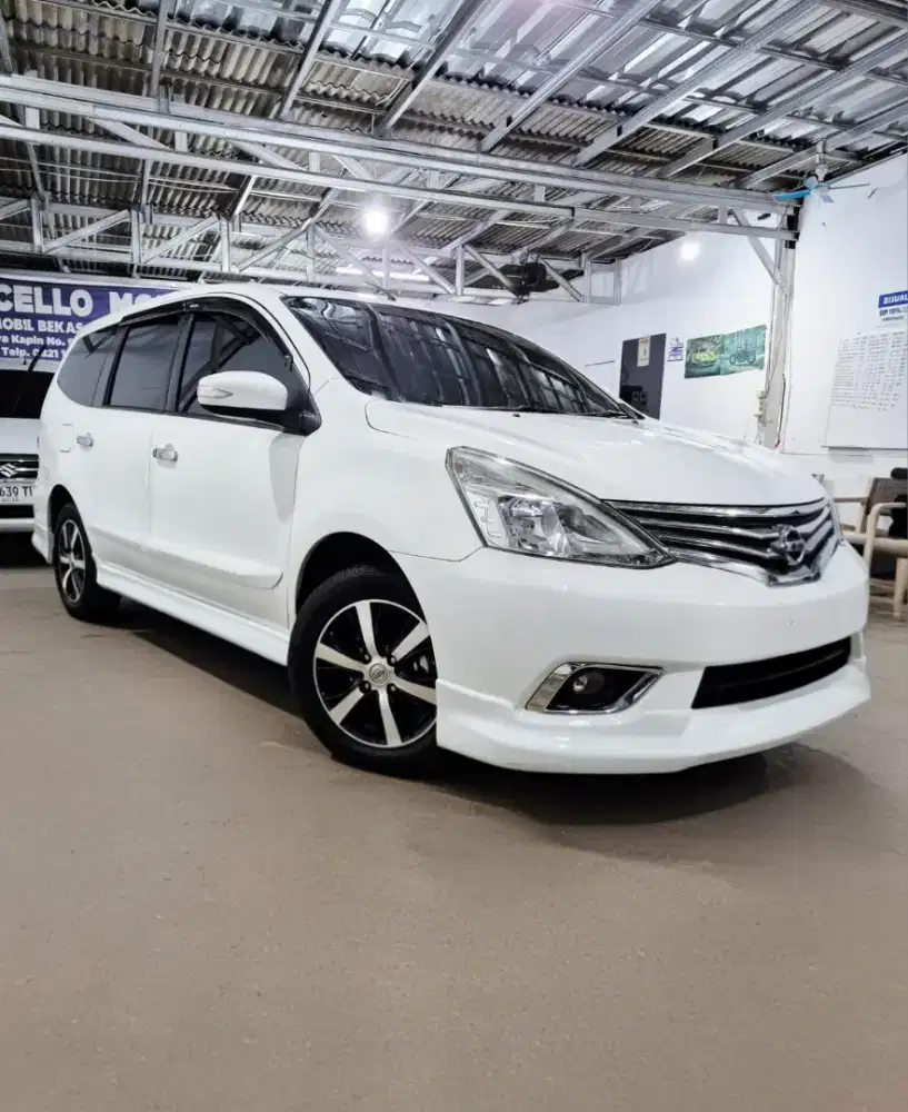 Grand Livina XV a/t 2016 Dp suka 2