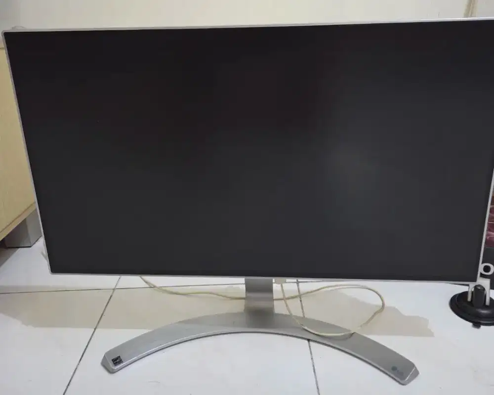 Monitor PC merk LG