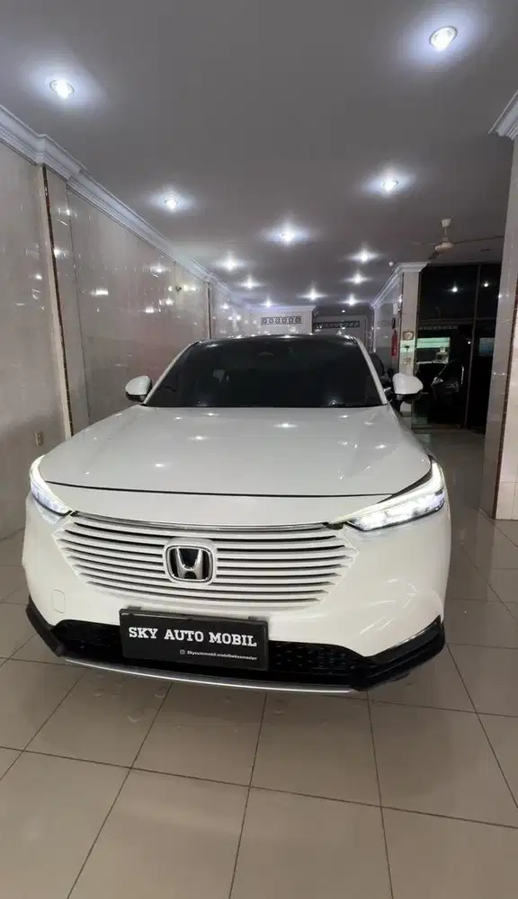 Honda HRV SE Putih 2022(pemakaian 2023)