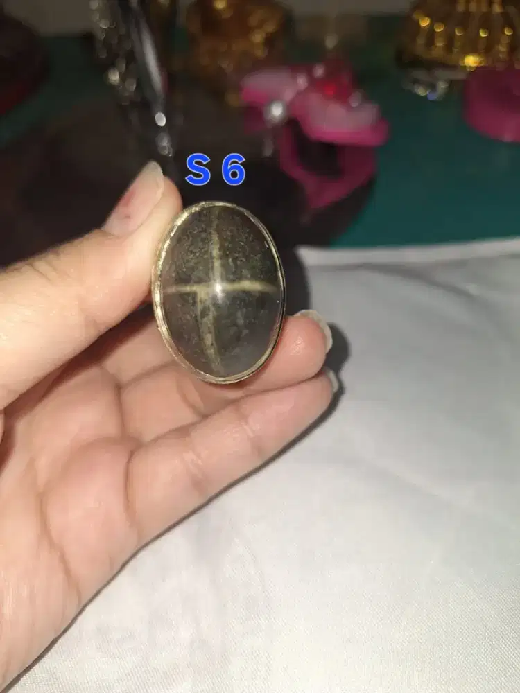 Batu cincin tapak jalak 
Hitam garis perak 
S 6 Ring perak alpaca 
Bar