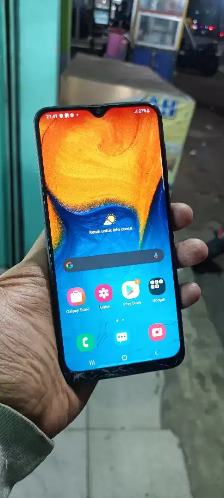 Samsung galaxy A20 amoled 3/32
