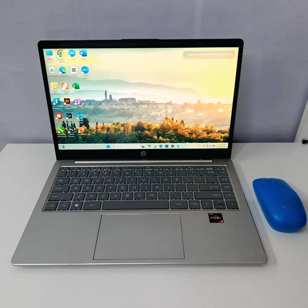 HP Laptop 14-em0xx (AMD Ryzen 3-7320U 8GB 512GB SSD 14)
