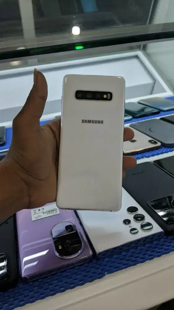 Samsung s10+ (8/512gb) Fullset