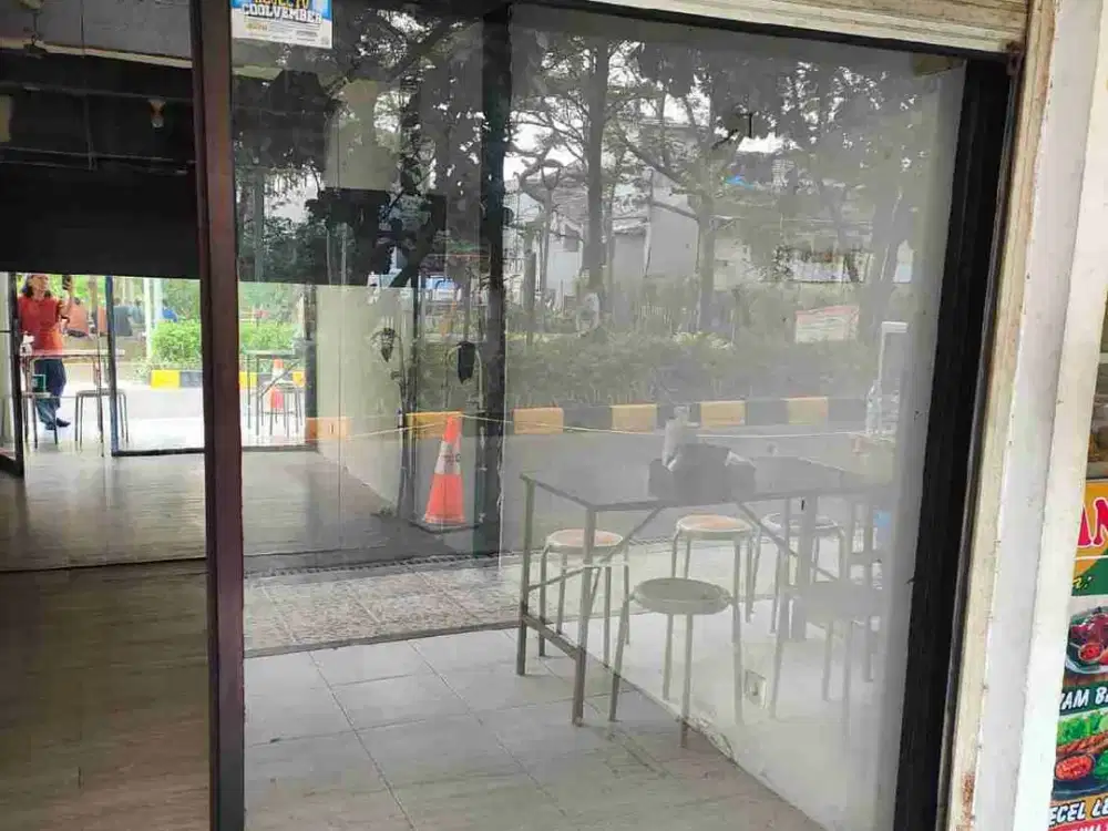 Disewakan Kios Apartemen Bassura City
