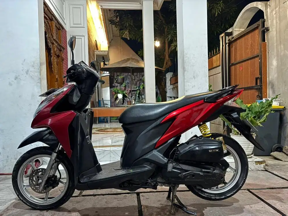 DI JUAL VARIO KZR 2014 MERAH HITAM