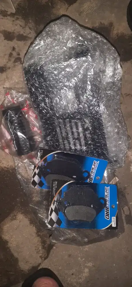 Cover Blok mesin PCX 160 ( 1PCS ) , kampas rem jupiter MX ( 2 pcs )