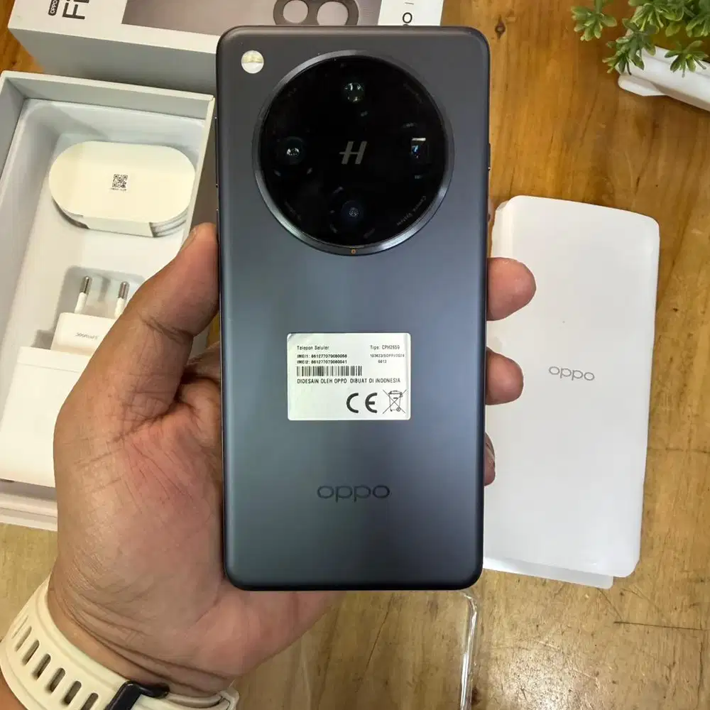Oppo Find X8 pro 5G 16/512GB Black garansi resmi oktober 2026