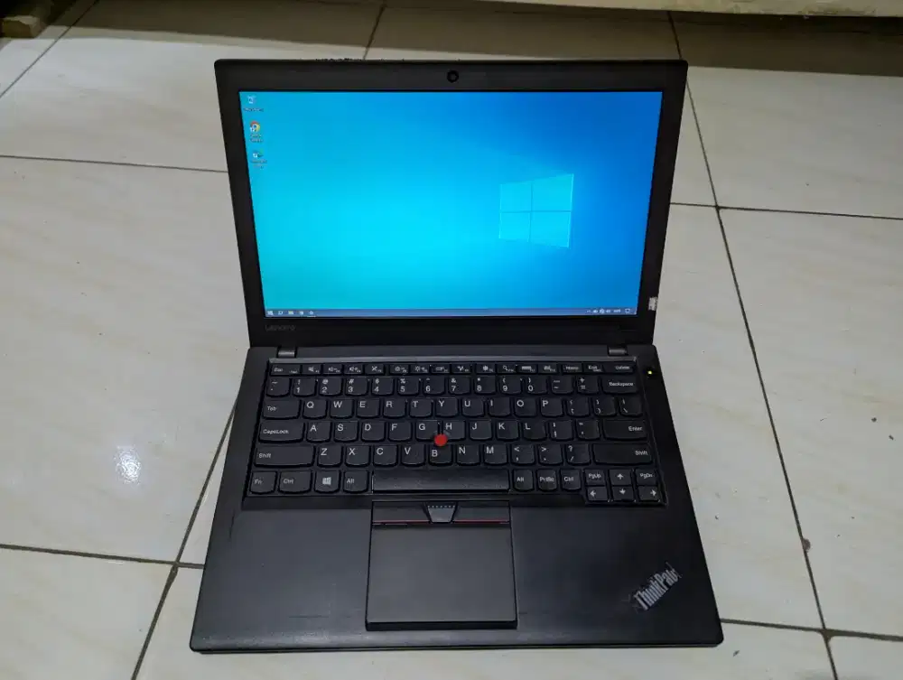 Thinkpad X270 Intel i7 Gen7 Ram 16GB SSD 256GB
