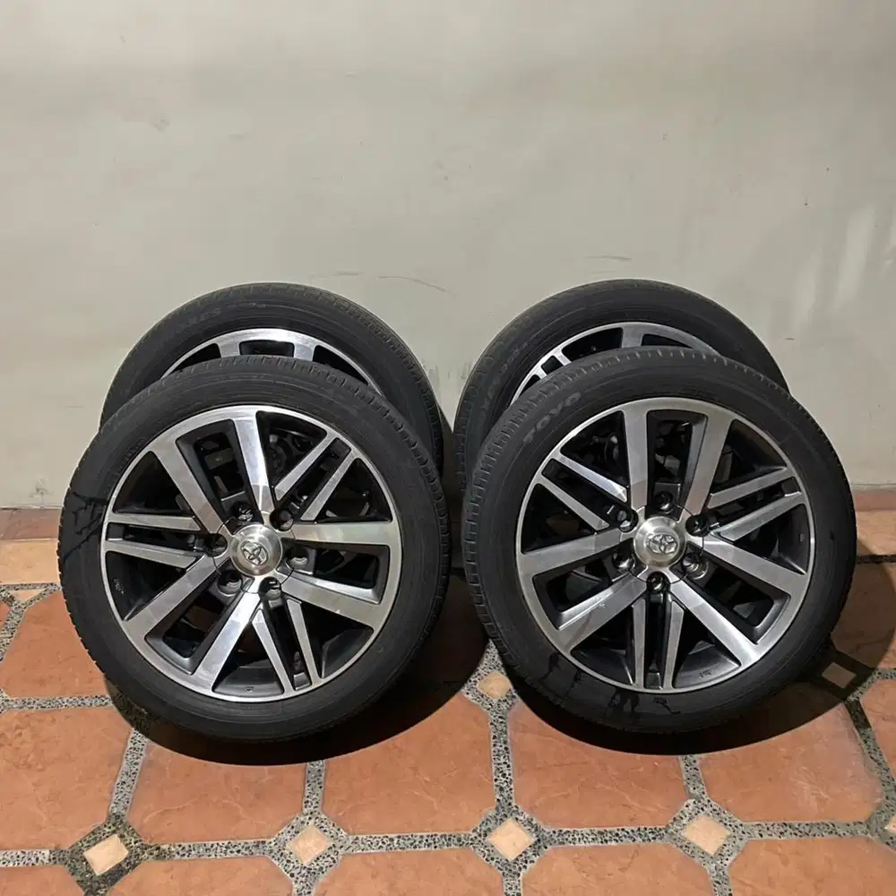 1SET VELG TOYOTA FORTUNER VRZ R18 ORIGINAL LUMAYAN MULUS MURAHHH