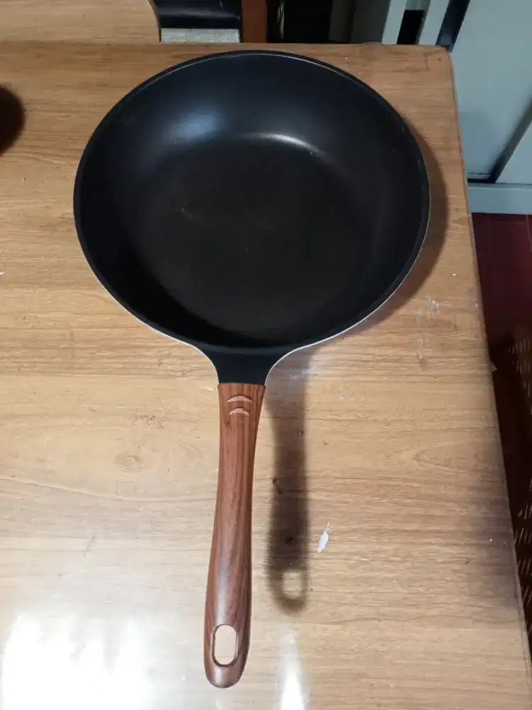 PRELOVED : QUEEN CHEF Ecoramic Fry Pan 28cm, Masih Bagus