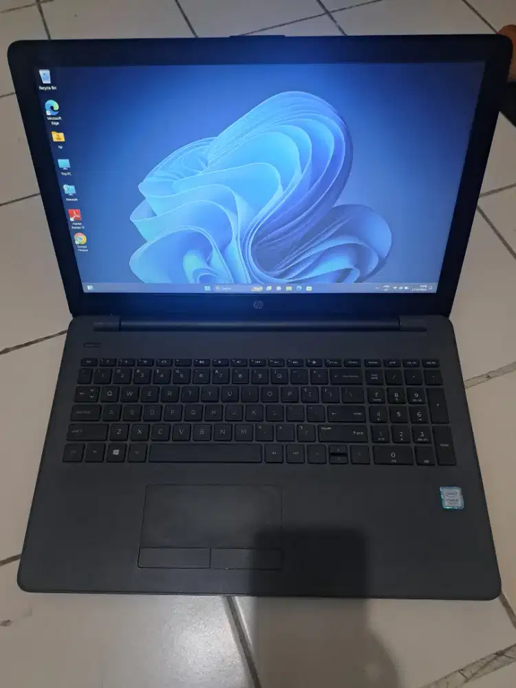 Laptop core i5 7200 u 8 gb ddr4 128 gb