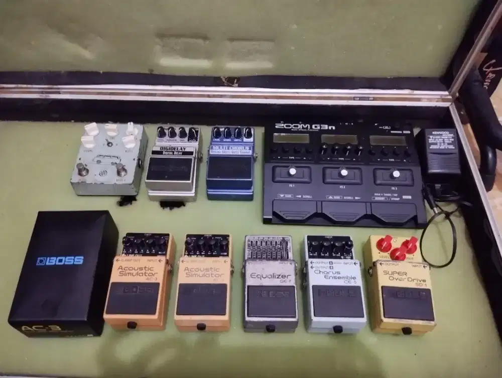 Efek Gitar Boss , Zoom , Digitech , Stombox