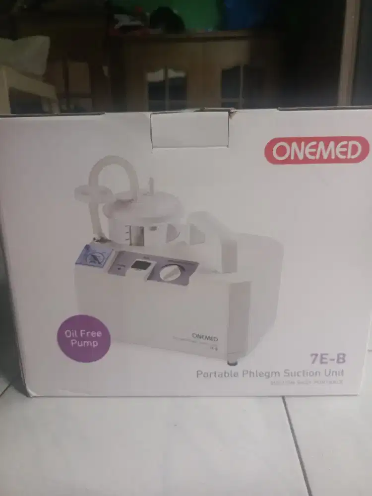 Alat kesehatan (mesin suction)
