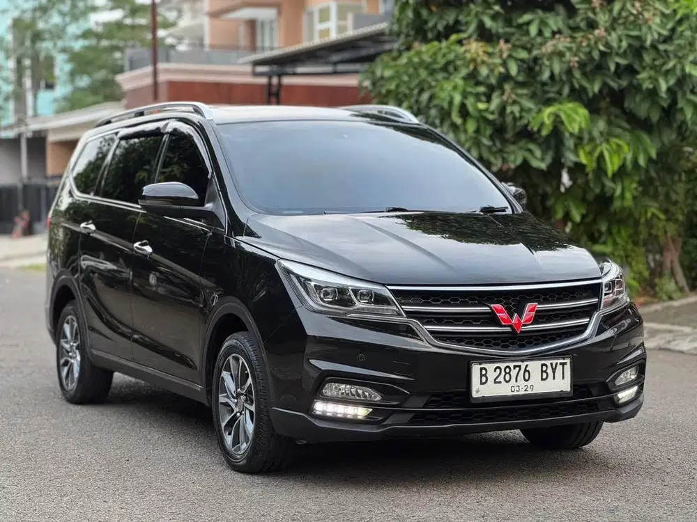 WULING CORTEZ 1.8 L LUX AMT 2019 HITAM KM 79rb