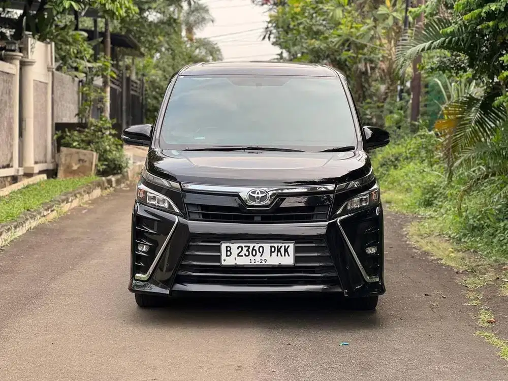 VOXY 2.0 AT 2019 HITAM KM 82rb WARNA FAVORIT ISTIMEWA!