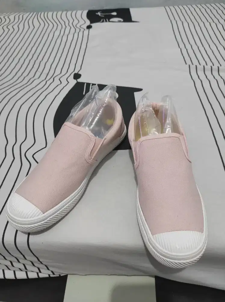 Sepatu hush puppies Blm pernah pake alias masih baru