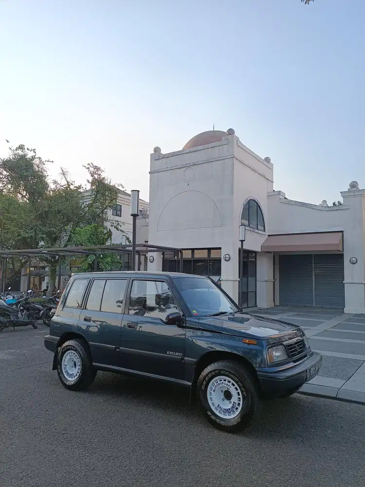 Suzuki Escudo Original Cat Antik modif velg saja