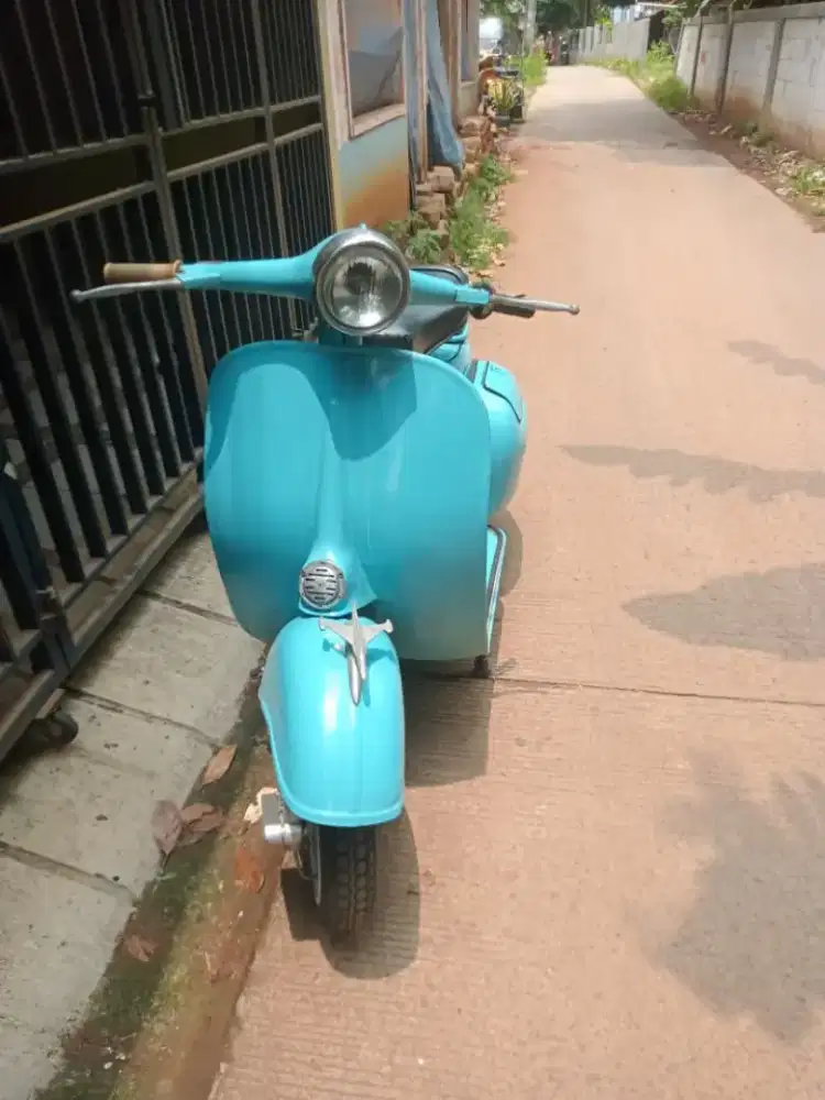 Vespa vbb tahun 65 mulus plat b