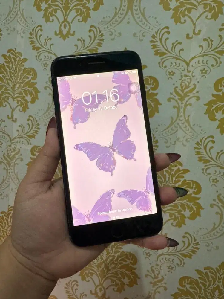 Iphone 7+ 128 gb Ibox