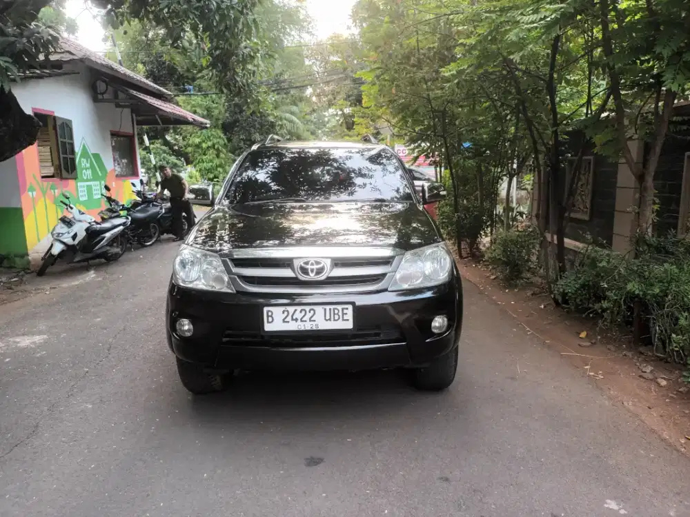 Toyota fortuner G  bensin 2.7 at th 2008