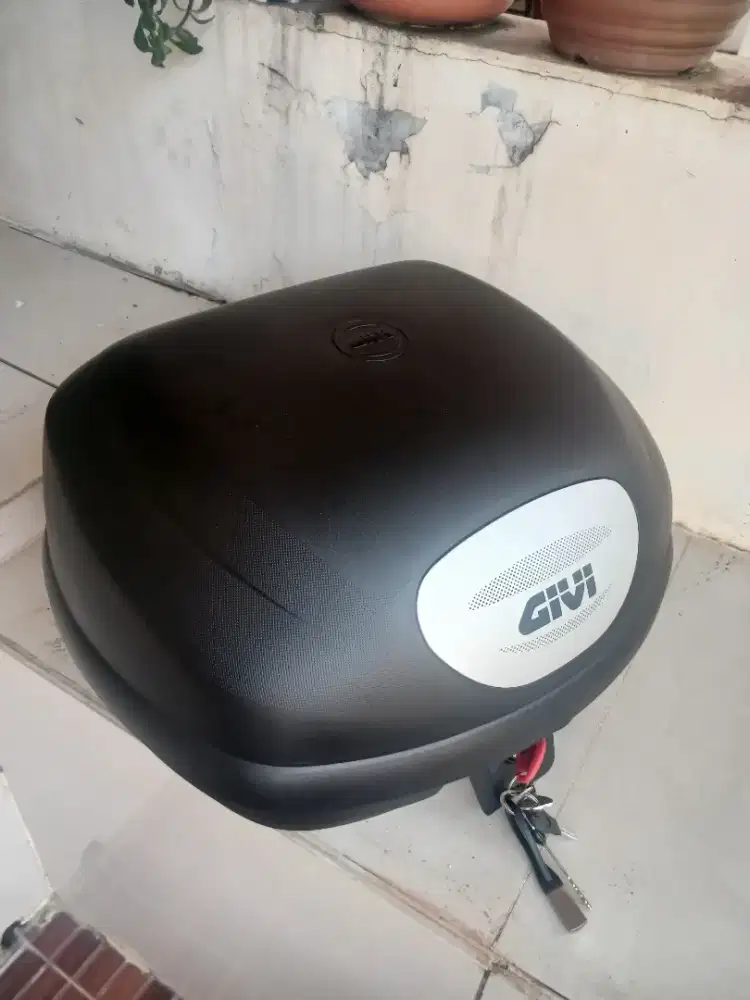 BOX GIVI E33NX Baru