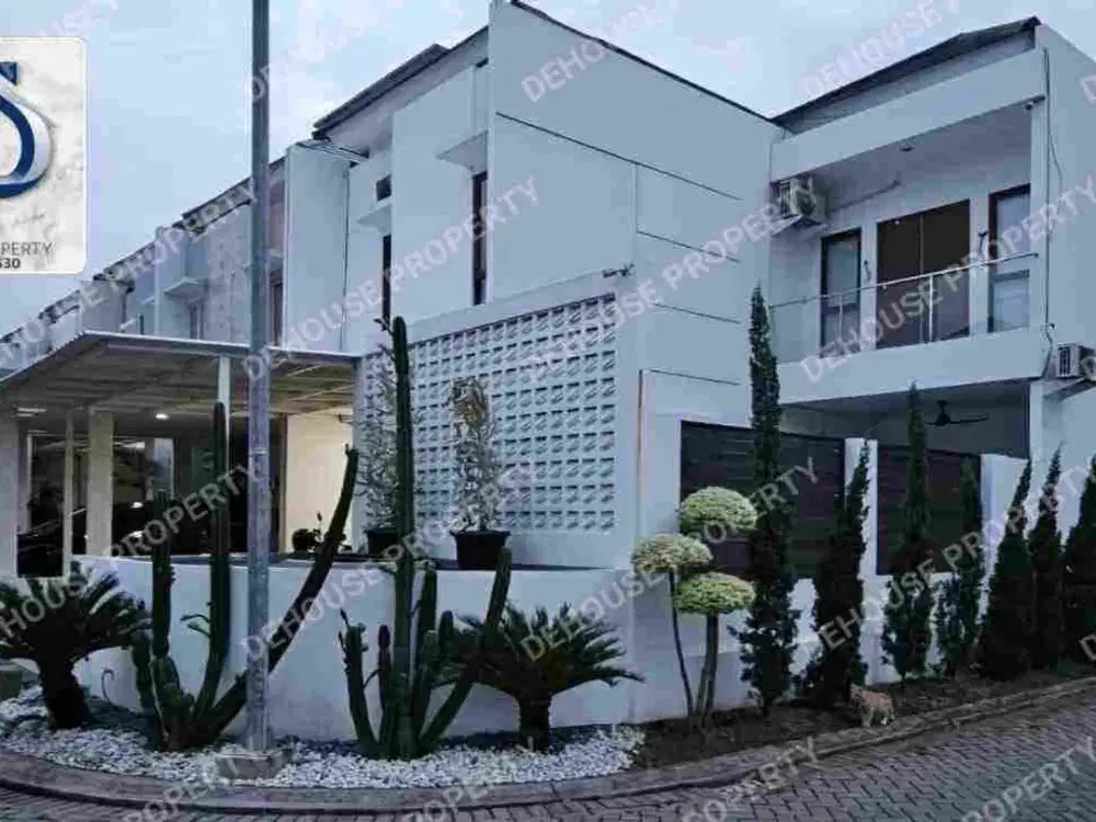 Rumah Swimmingpool hoek di metland menteng Cakung Jakarta Timur