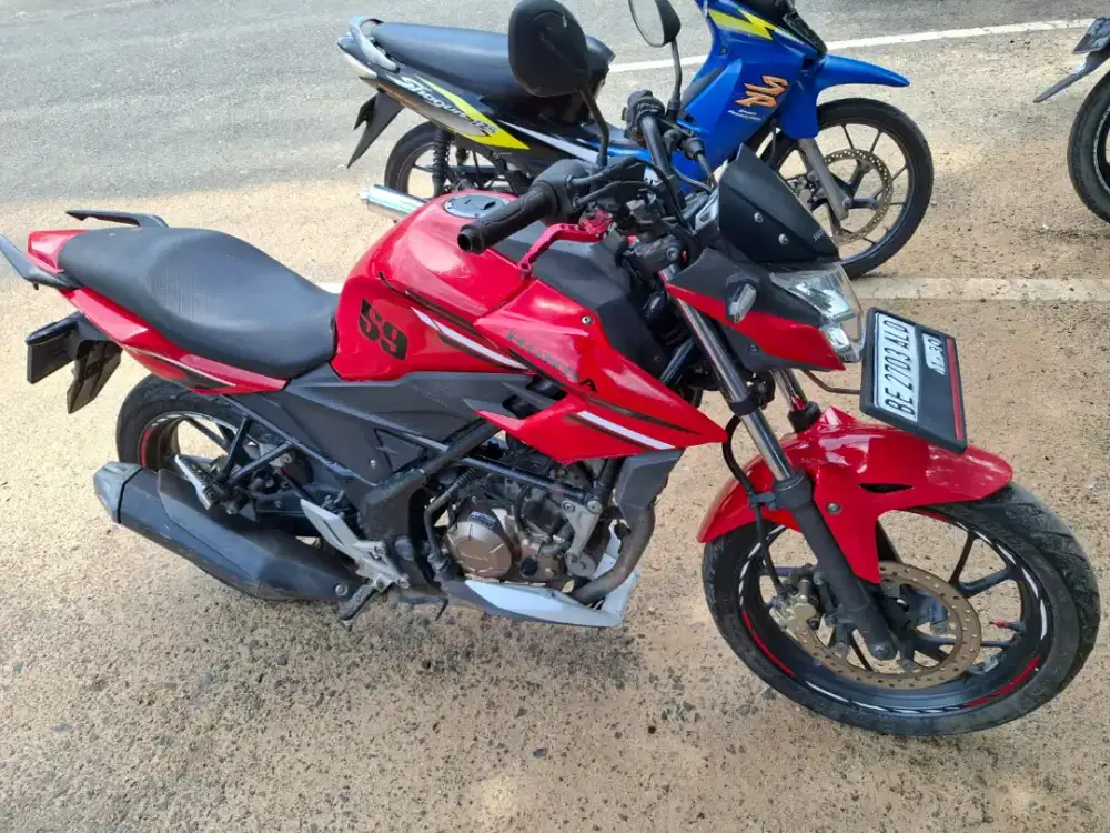 Honda CB 150 Tahun 2016 Warna Asli Merah