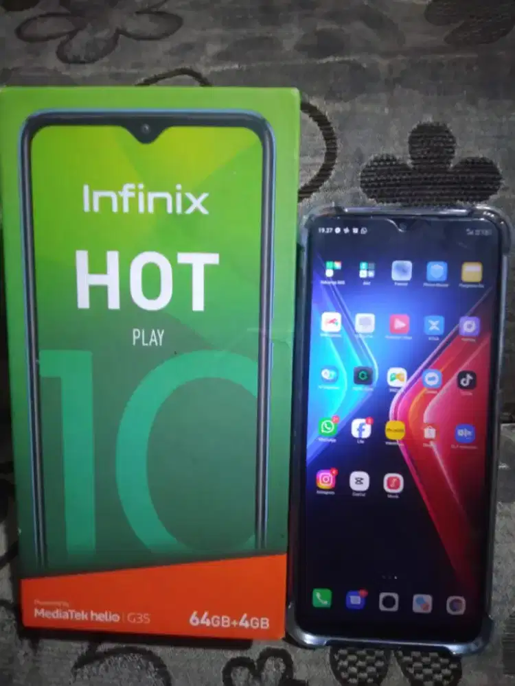 Infinix hot 10play ram 4+4/64
