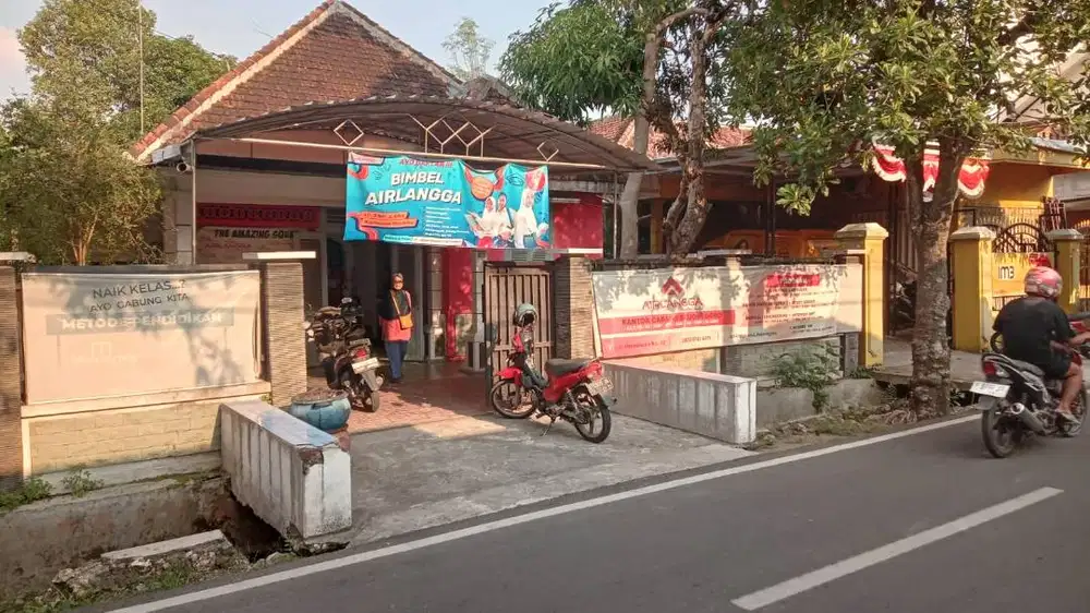 Rumah Dijual(TP) Lokasi Super Strategis 500meter Alun-alun Bojonegoro