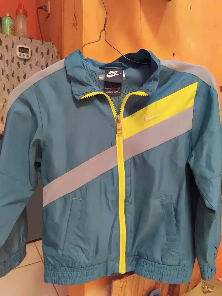 Jaket Branded Anak dan Dewasa