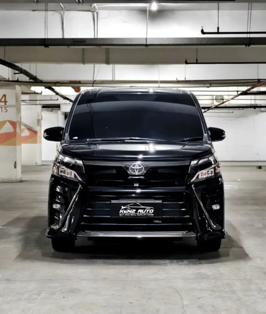 Toyota Voxy 2018 KM60RB