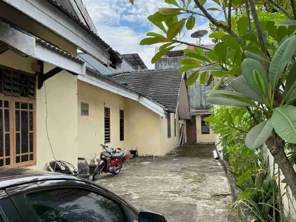 Dijual Rumah Jumbo Pusat Kota Jl. Rappicini 15x34 SHM