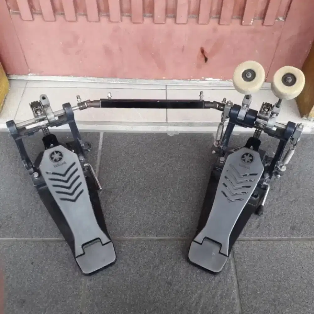 DOUBLE PEDAL DRUM YAMAHA FLYING DRAGON