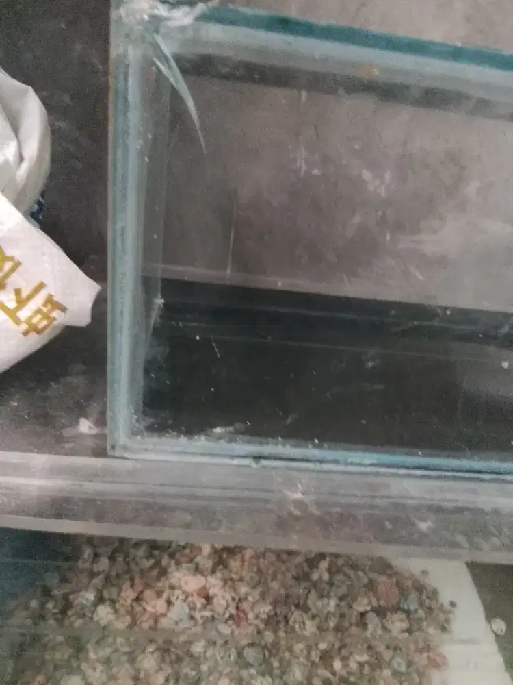 2 Aquarium kaca