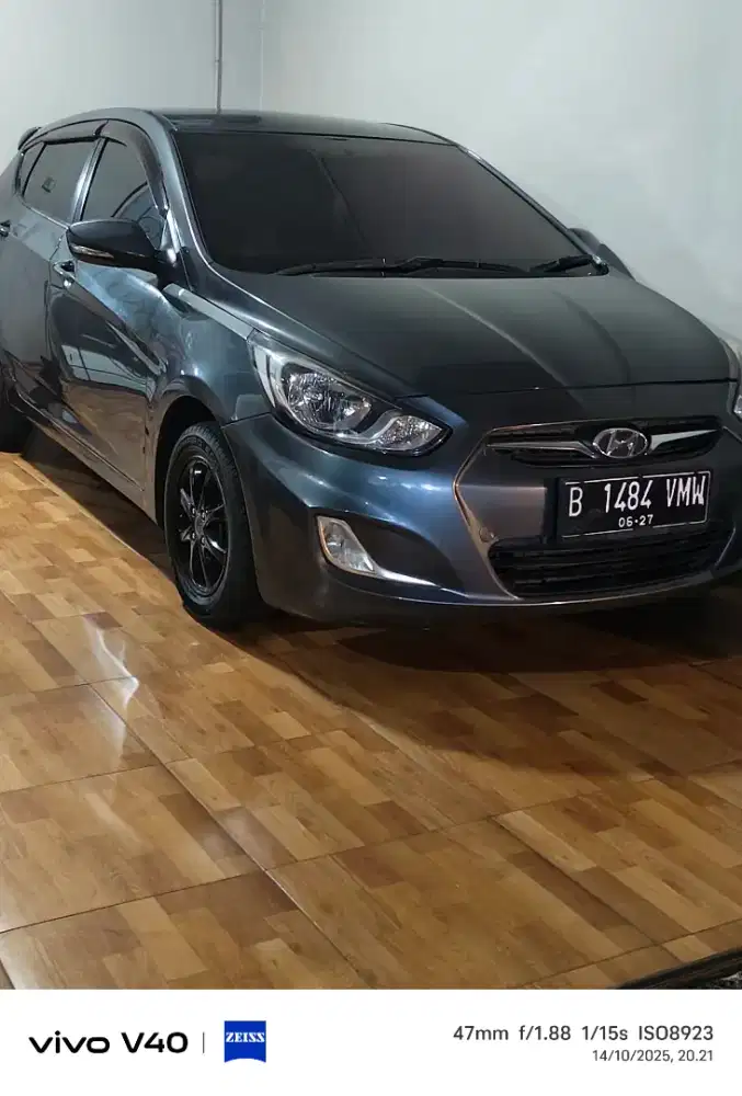 Dijual mobil hyundai grand avega 2012