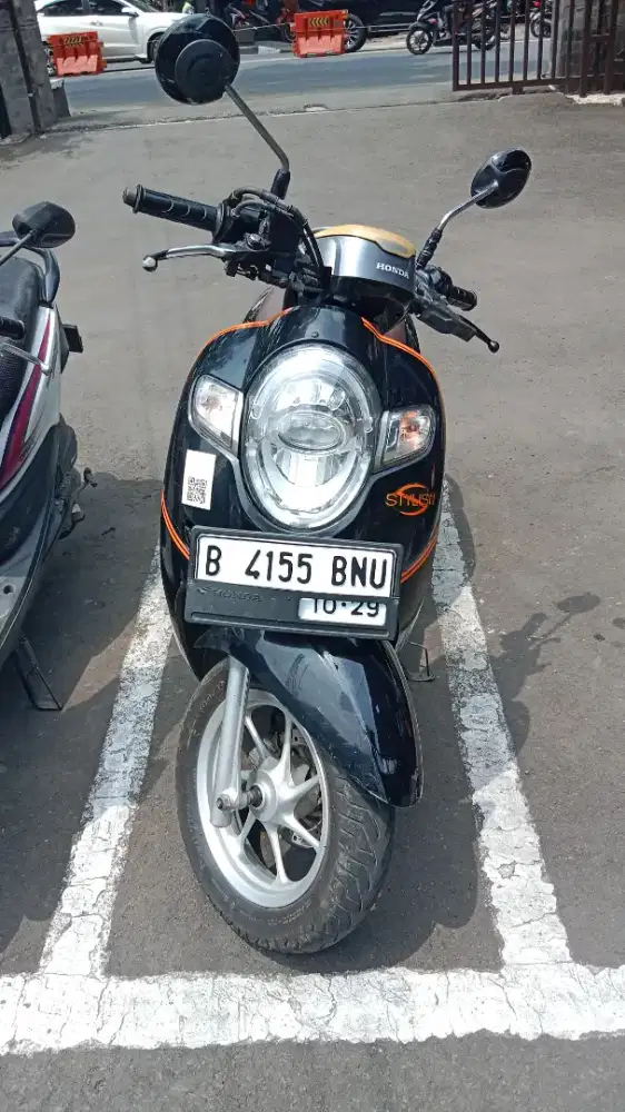 Honda scoopy pakaian anak muda