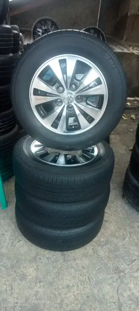 Velg oem inova barong R15+ ban kondisi 80%