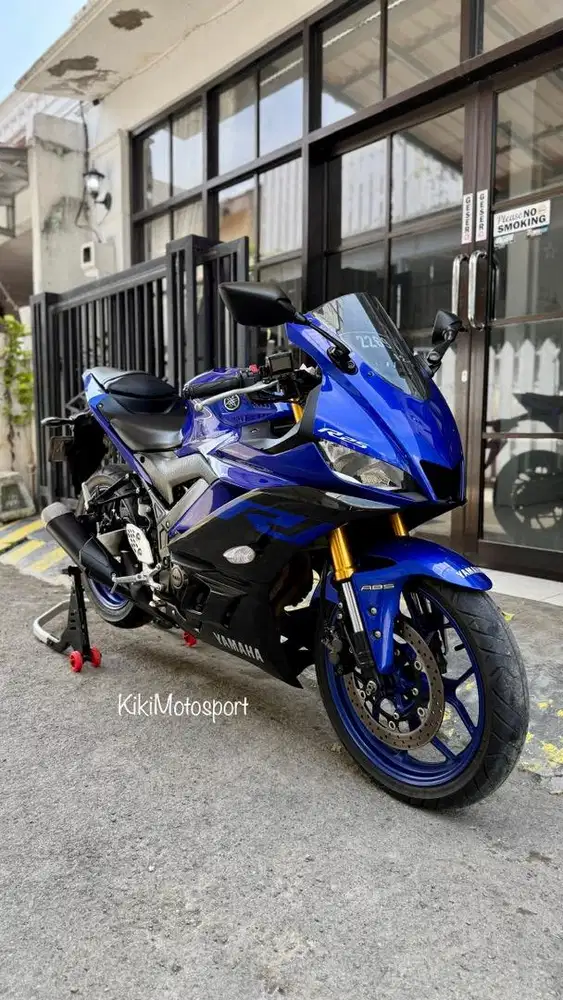 R25 2019 v2 like new