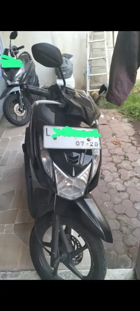 Beat 2013 hitam