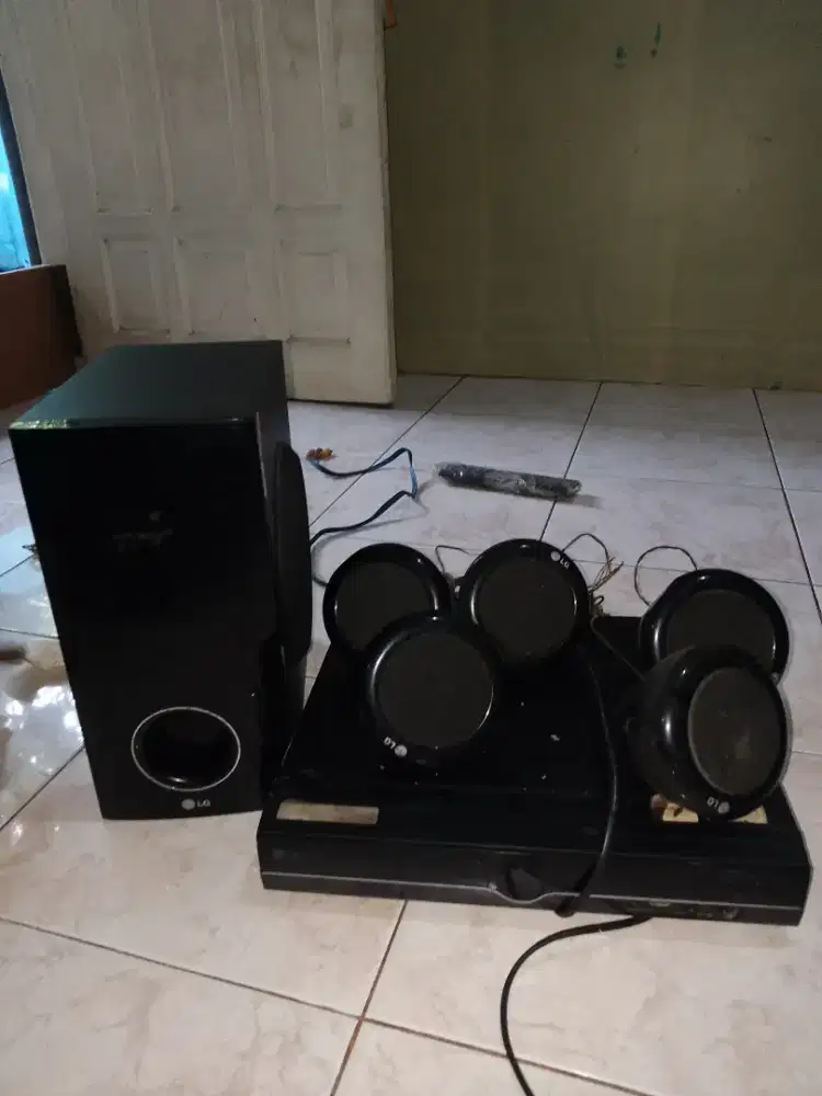 Mau jual home theater second