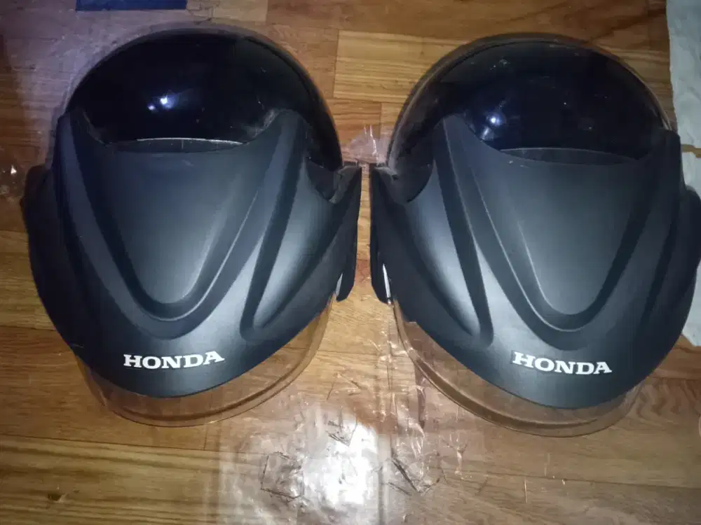 Hlem Honda ukuran M