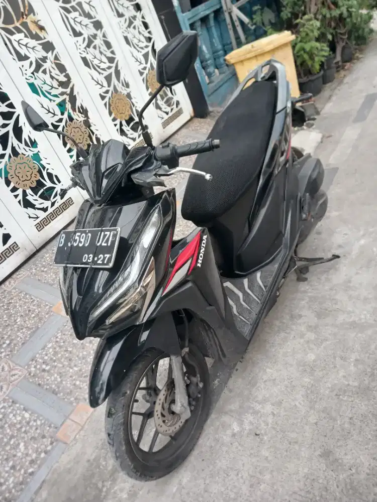 Honda Vario LED New 125 2022 ss lengkap mesin bagus plat B DKI