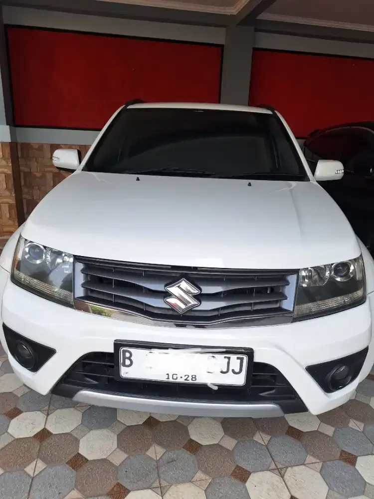 Dijual Grand vitara 2013 JLX matic 2.4 type tertinggi