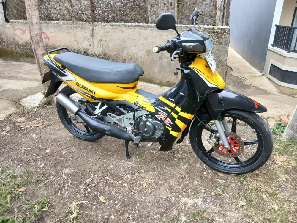 Satria lumba kuning hitam