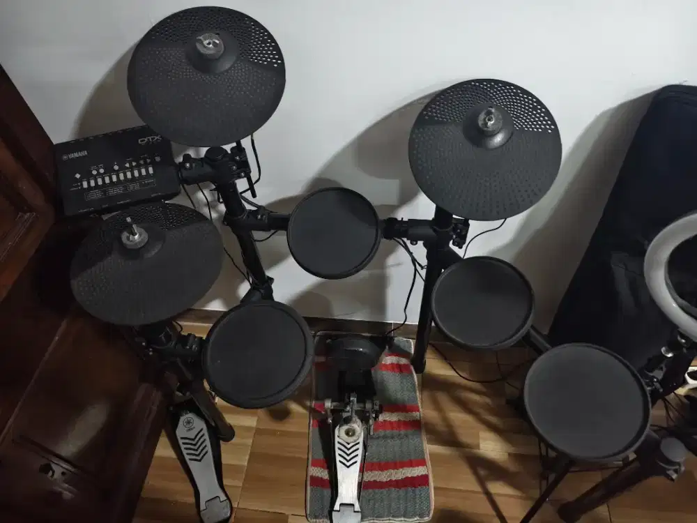Drum yamaha DTX 452 three zone kayak baru jual cepat BU bonus mahal