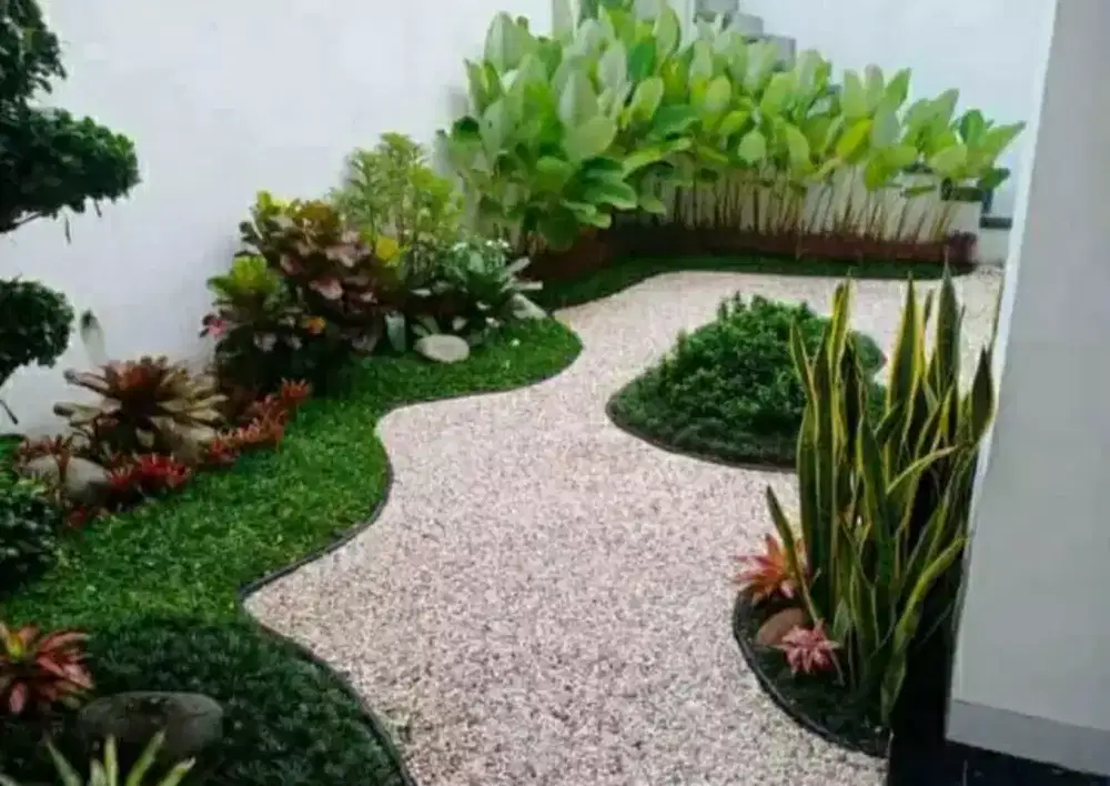 Spesialis pembuat taman dan kolam ikan koi