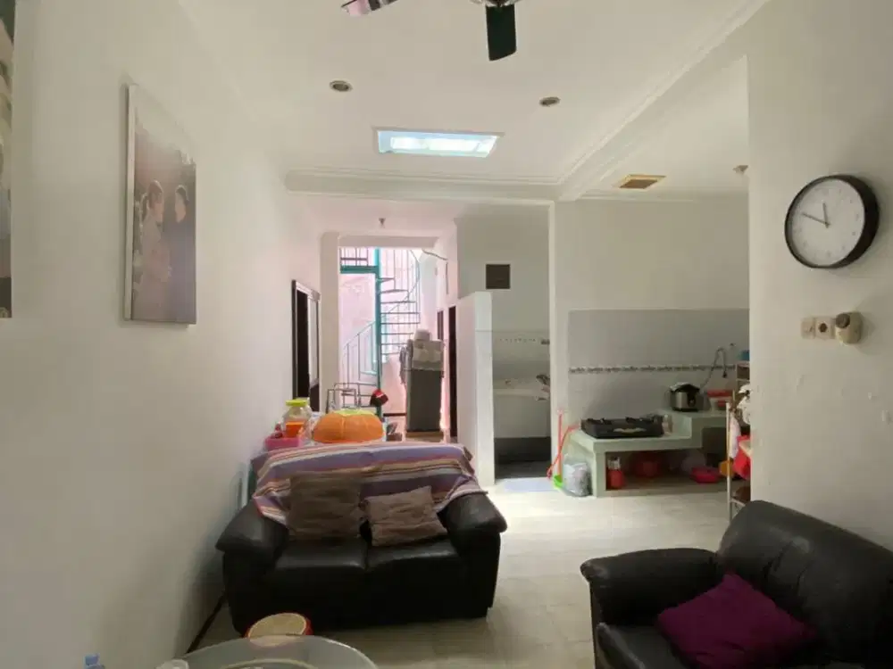Jual Cepat Rumah Siap Huni Manyar Jaya Posisi Depan 4 Kamar