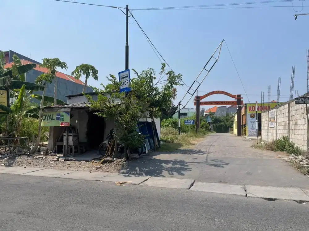 Tnh hook SHM di jln utama Keputih Tegal Timur